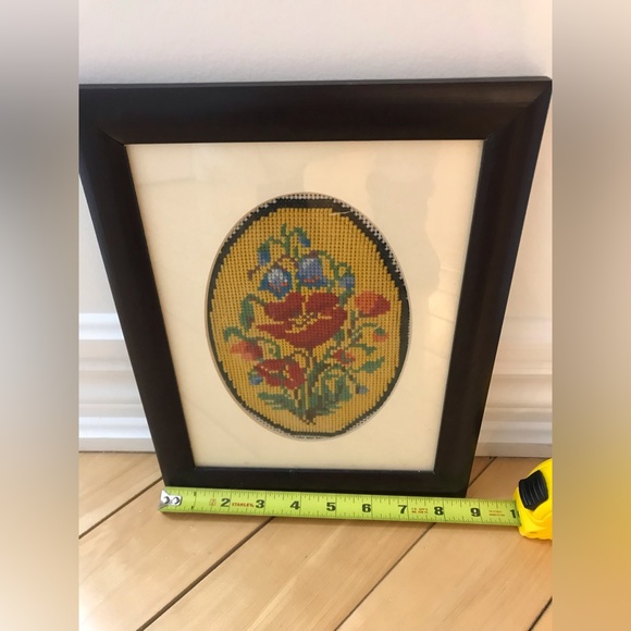 Needlepoint Puppy🌺 Floral - Picture 5 of 7